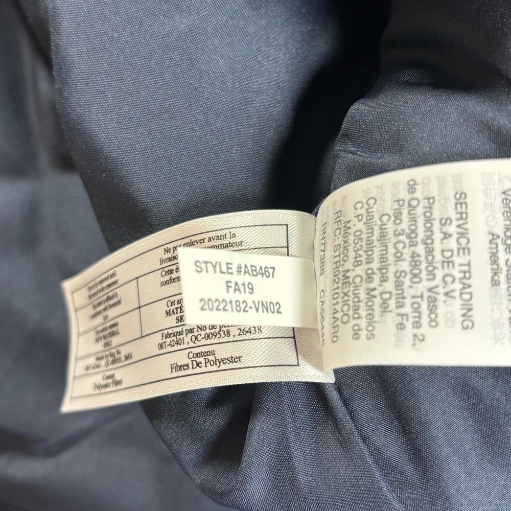 J. Crew Quilted Vest Women's Sz Medium M Jacket AB467 Puffer Full-Zip Navy Blue - Picture 4 of 5